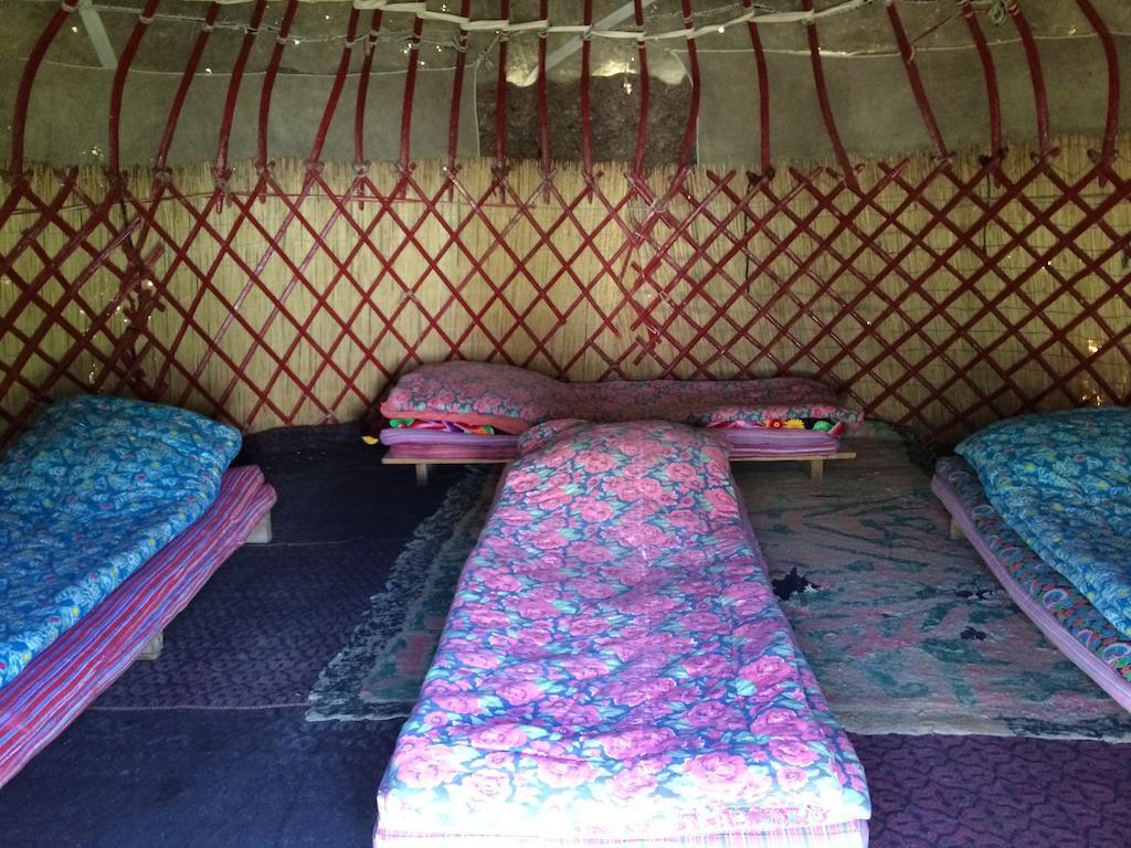 Arista Yurt Camp Hotel Karakol Ngoại thất bức ảnh